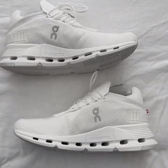 On Cloudnova Lace Up Athletic Sneaker - Picture 1 of 8